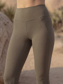 Core Sculpt Tóupe Green Flared Leggings